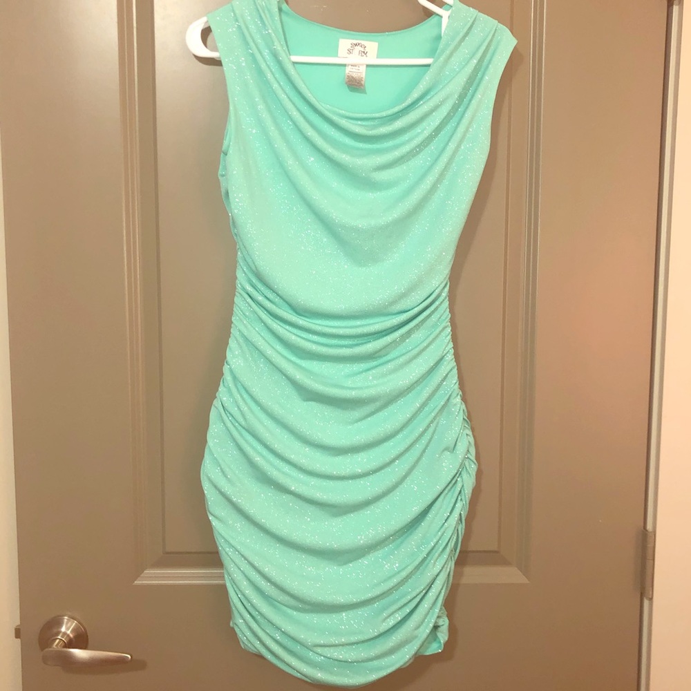 👗 sparkly mint cocktail dress 👗